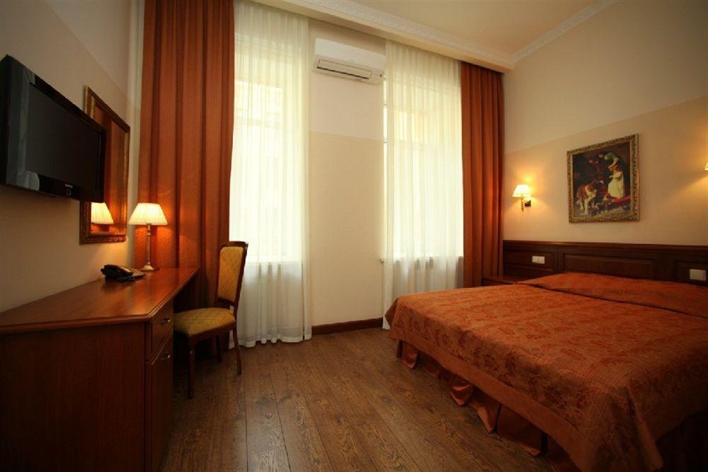 Dom Vyazemskoy Hotel San Pietroburgo Esterno foto